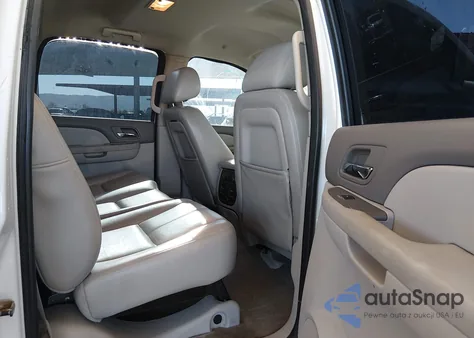 2011 Chevrolet Avalanche 1500 Lt1 from USA, damaged, VIN 3GNMCFE09BG120079